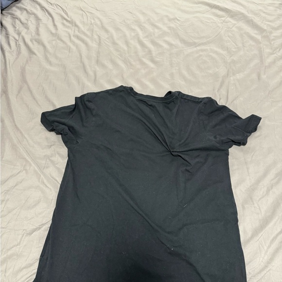 t-shirt - Picture 2 of 2